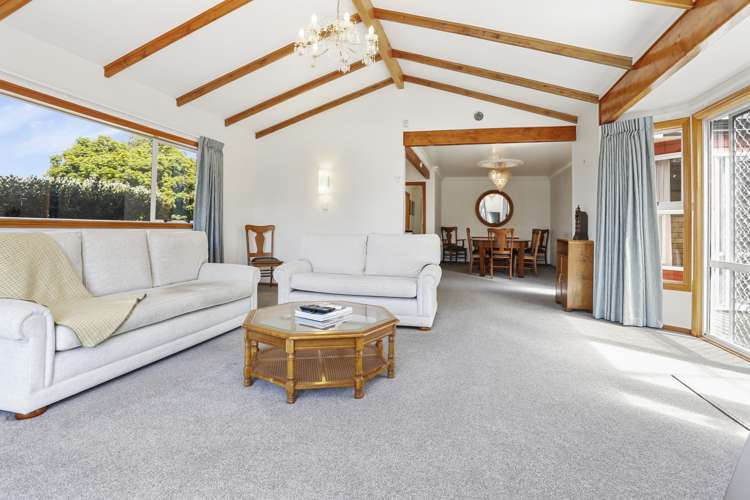 2/8 Miro Road Mangere Bridge_5