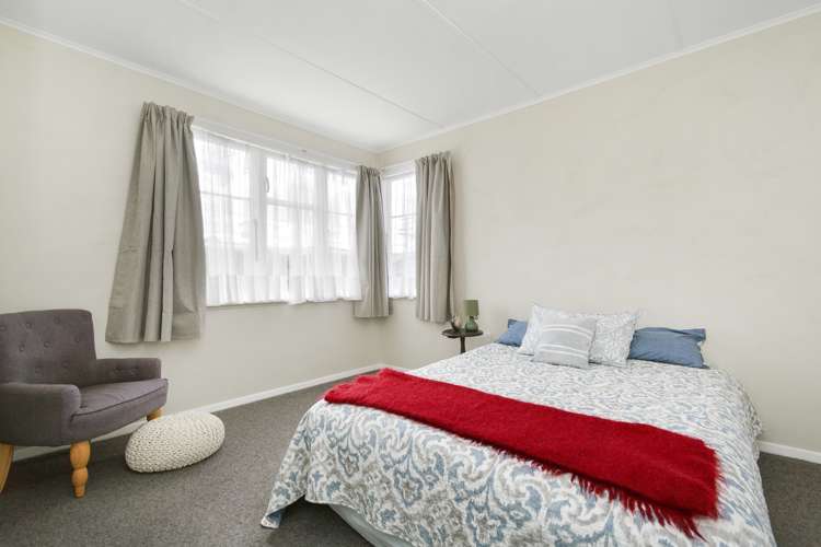 24 Churton Crescent Taita_7