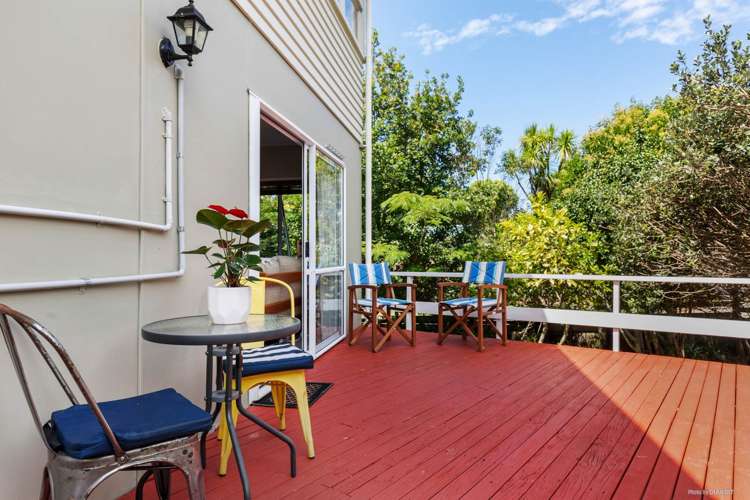 22 Wyoming Avenue Murrays Bay_16