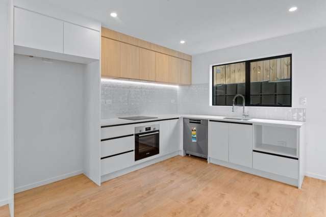 Serene Cul-de-Sac Living in the Heart of Howick