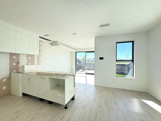 2/73 Te Taruna Drive Milldale_2