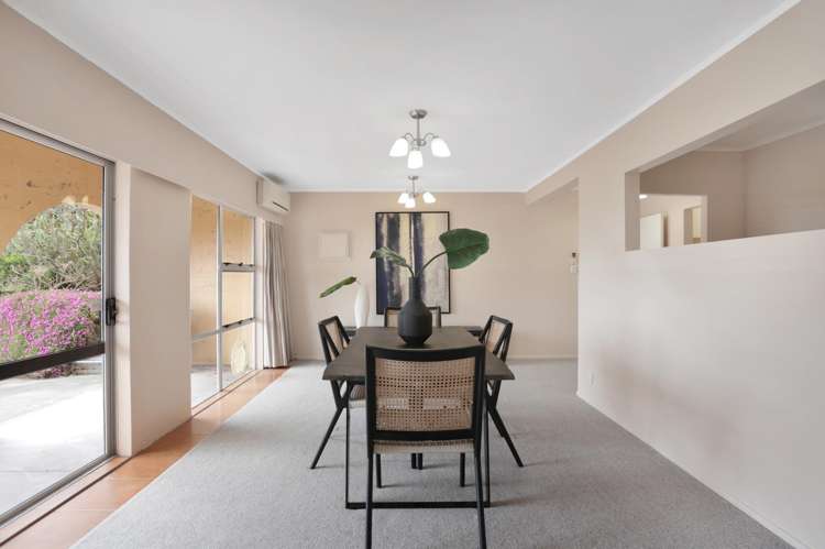 267 Forest Hill Road Waiatarua_19