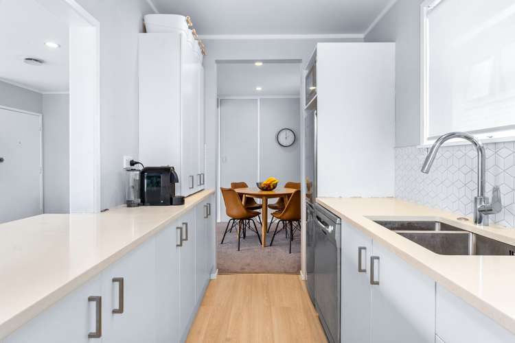 1/32 Seaview Road Glenfield_10