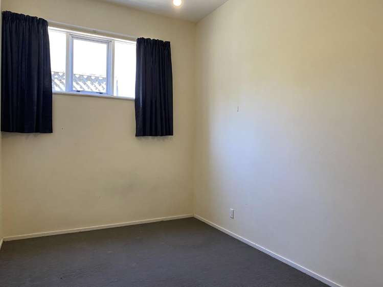 Room 8/61A Waitoa Road_0