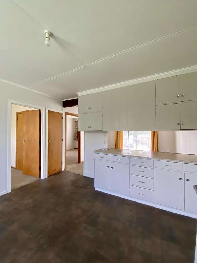 4/173 Kimbolton Road Feilding_2