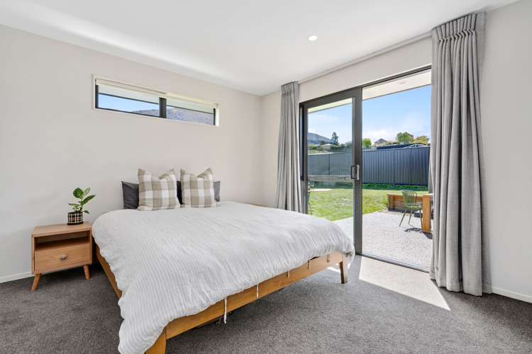 7 Tomtit Crescent Lake Hawea_9