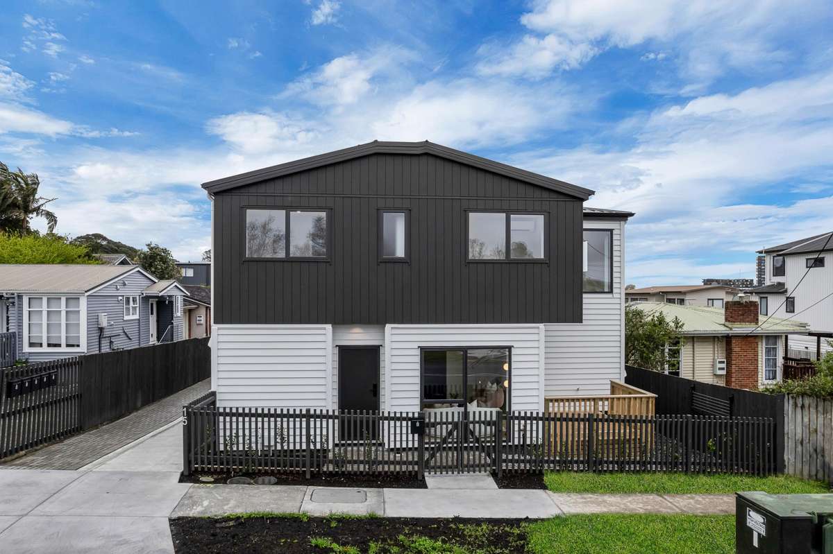 15D Astley Ave_0
