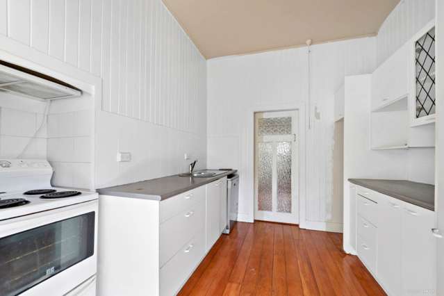 16 Lake Road Devonport_4