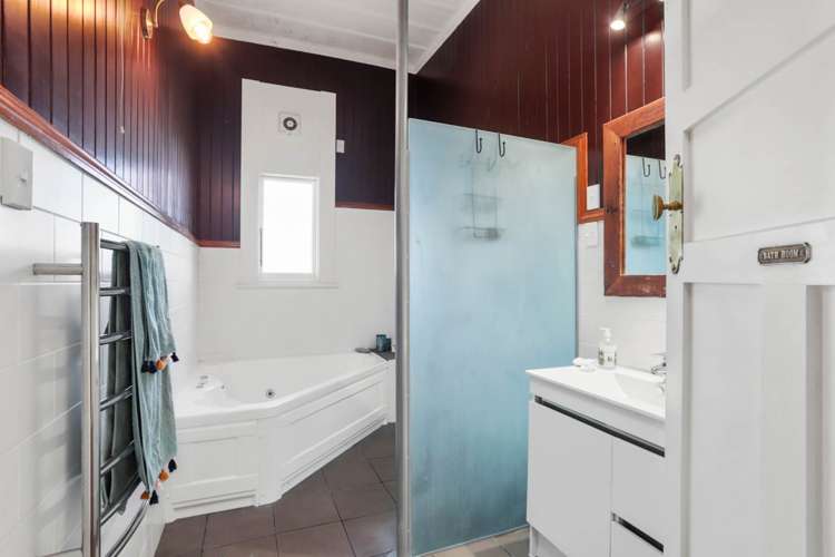 913 Peak Road Helensville_24