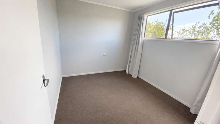 B/70 South Street Blenheim Central_5