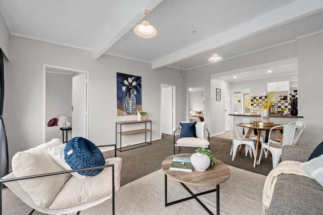 Single Level, Garage and Sunny