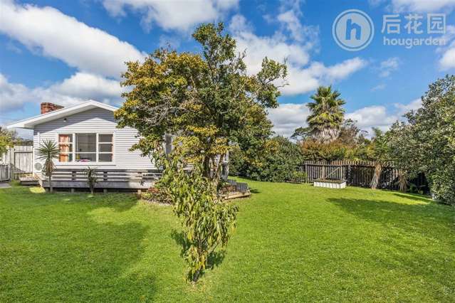 Spacious 4-Bedroom Home on a Big Fully-Fenced Sect