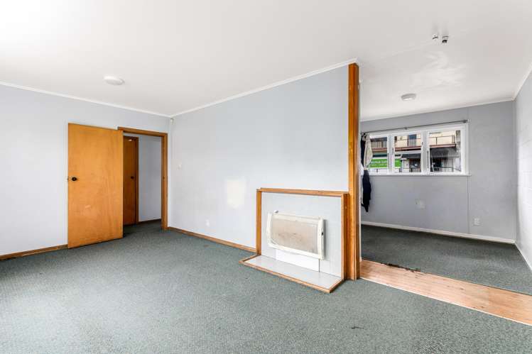 301-303 Warspite Avenue Waitangirua_8