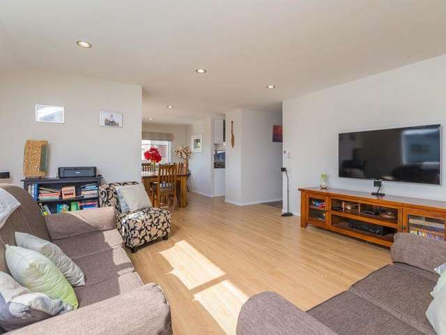 32 Kirikiri Drive Papakura_1