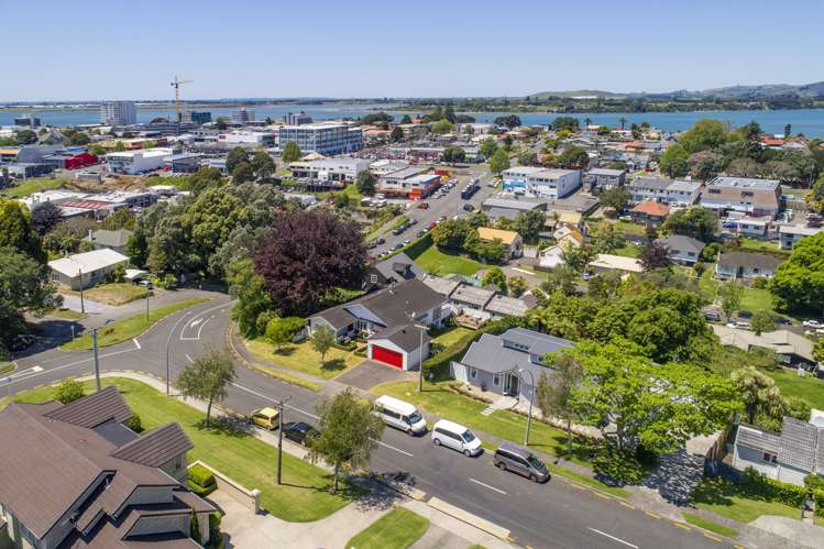 6 Edgecumbe Road Tauranga Central_24