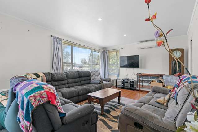 30 Staverton Crescent Mangere_1