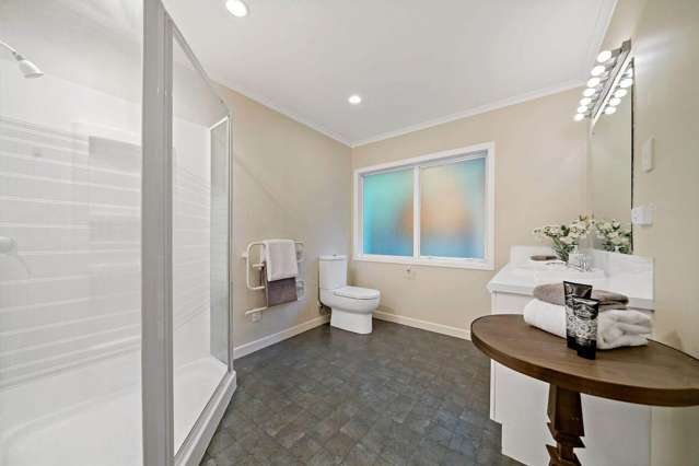 27 Stephen Lysnar Place Hillsborough_4