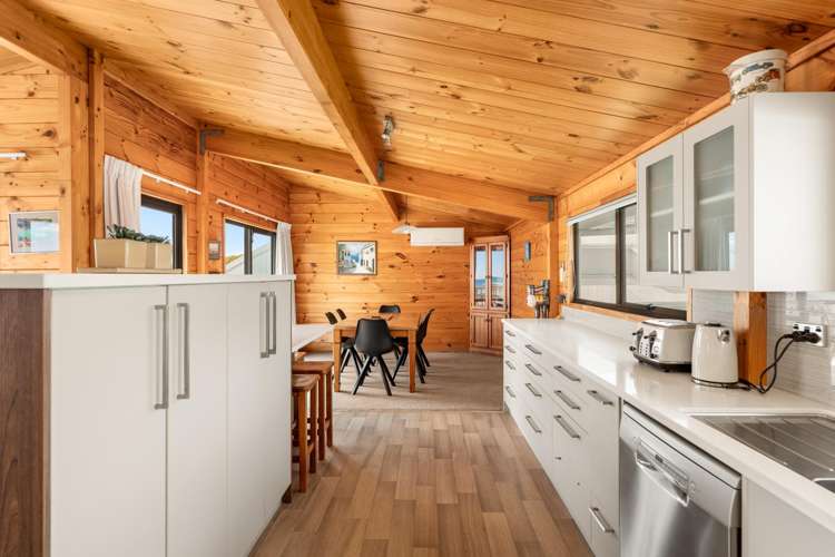 165 Oceanbeach Road Mt Maunganui_15