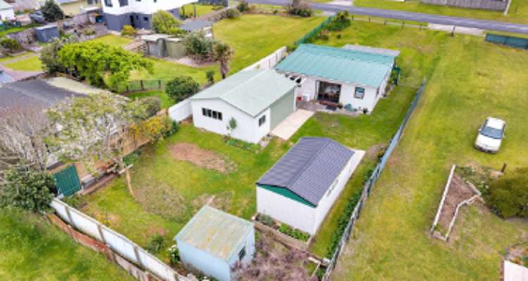 100 Pukehina Parade_0