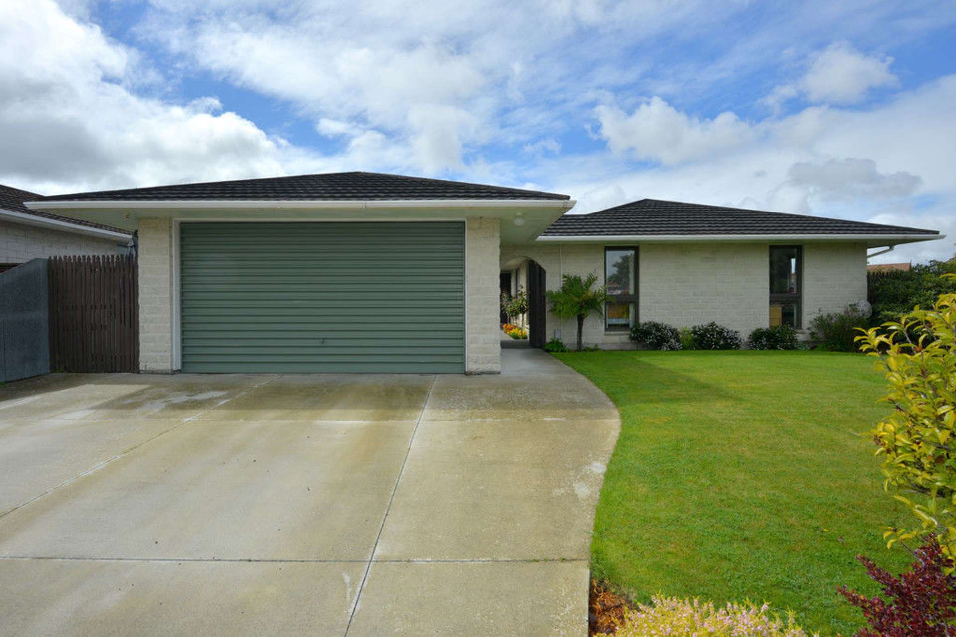 25 Gibson Drive Hornby_0