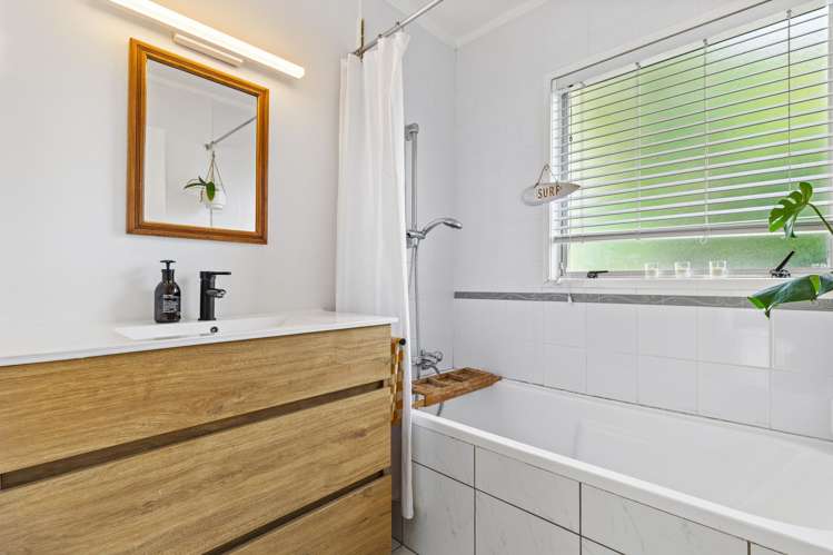 47 Red Beach Road Red Beach_13