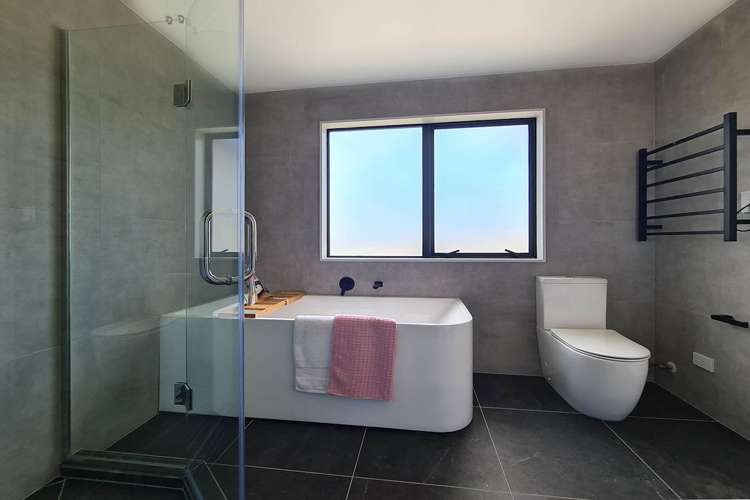 4 Frontier Lane Flat Bush_10