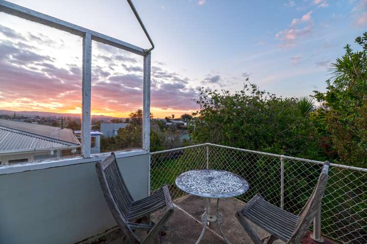 17 Routley Drive Glen Eden_12