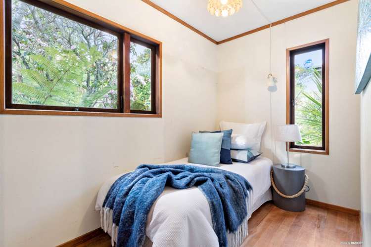 48 Raymond Terrace Northcote_18