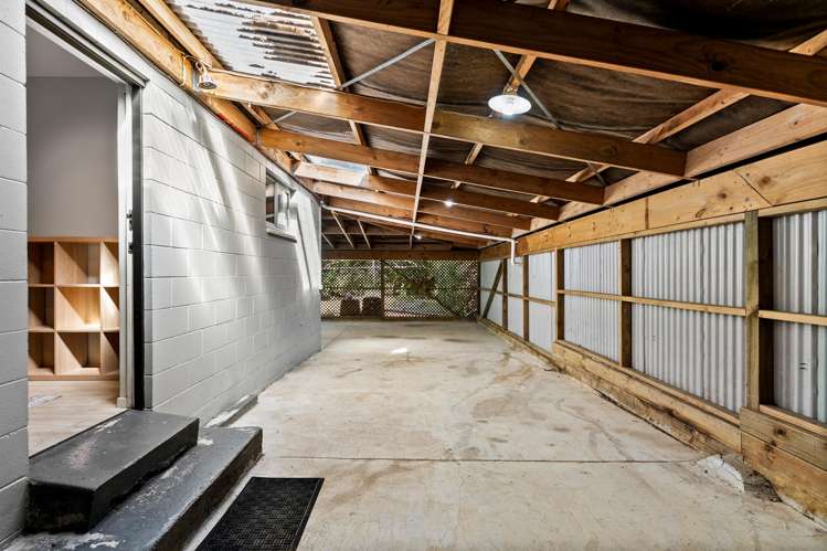 24 Wainoni Avenue Point Chevalier_19