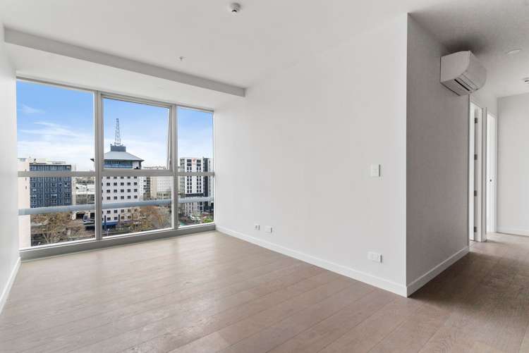 1207/1 Greys Avenue_0