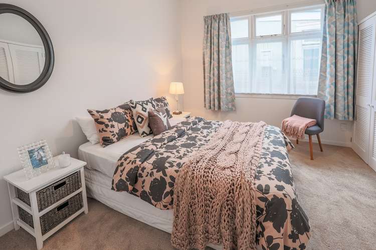 35 Crown Street North East Valley_6