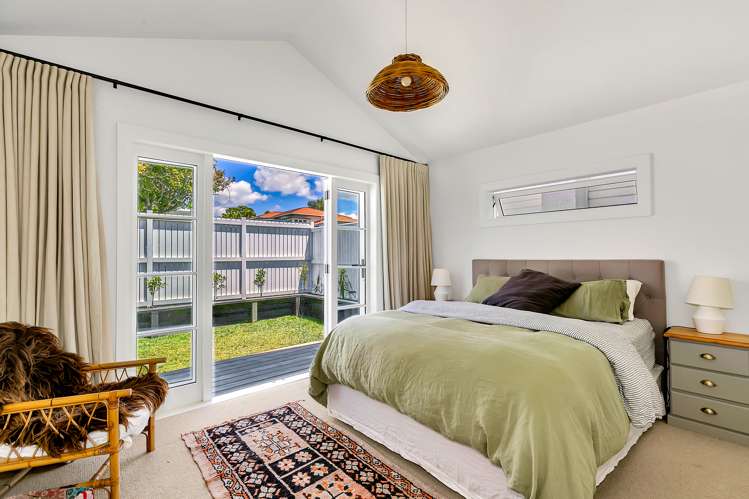 33 Premier Avenue Point Chevalier_16