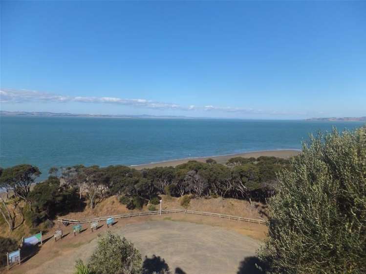 6573 Pouto Road Pouto_9