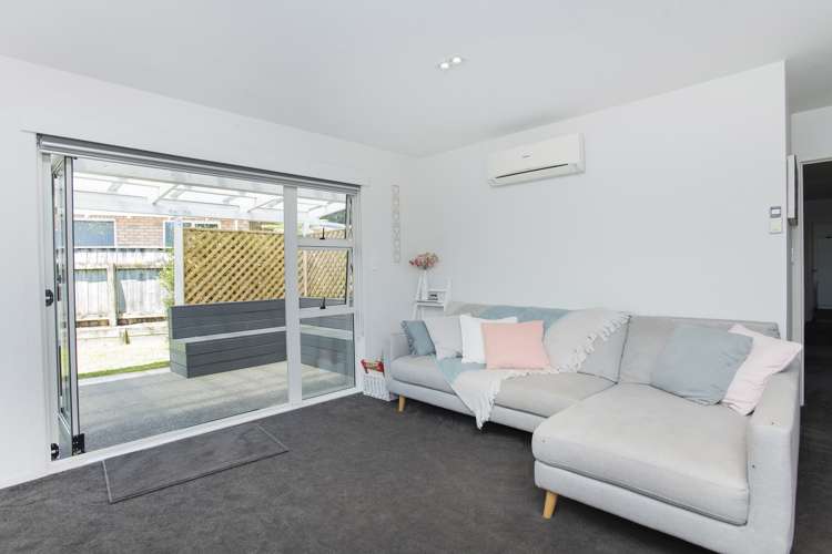 15 Silverstone Place Lytton West_7