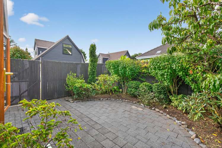 2/130 Muritai Road Eastbourne_20