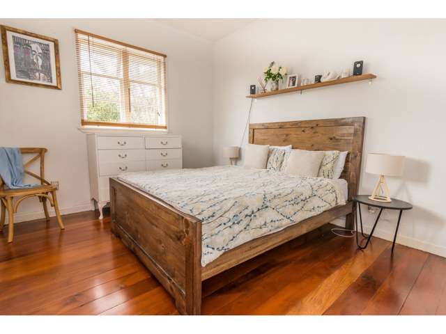 98 Atkinson Road Titirangi_2