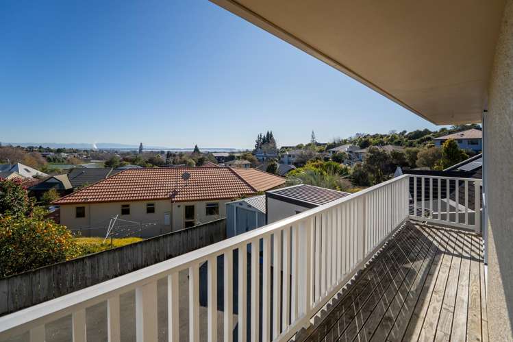 27 Idesia Grove Richmond_7