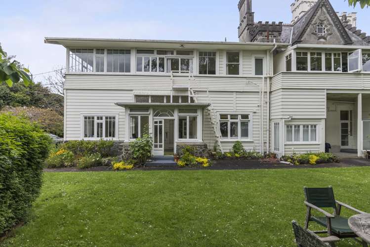 11 Castle Drive Epsom_6