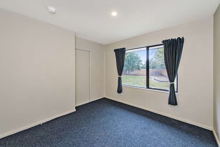 8 Oldham Place Darfield_11