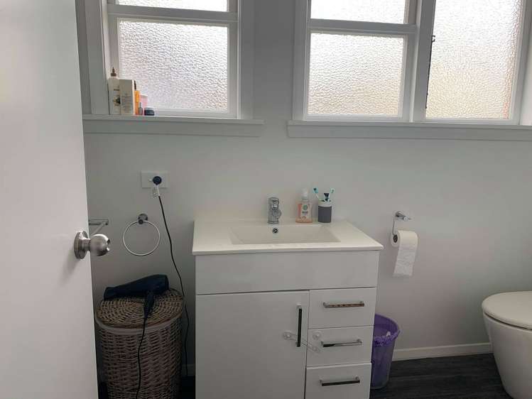 28 Burgess Street Green Island_6