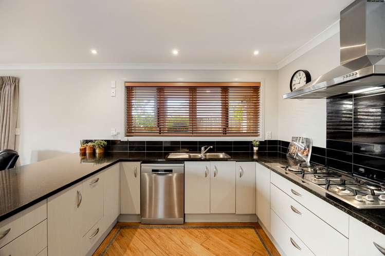 52 Macfarlane Street Hamilton East_10