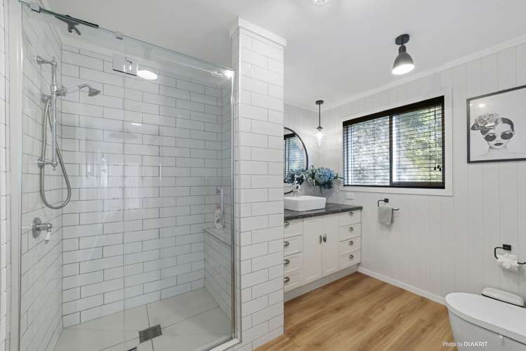 68 Owhiro Bay Parade Owhiro Bay_13