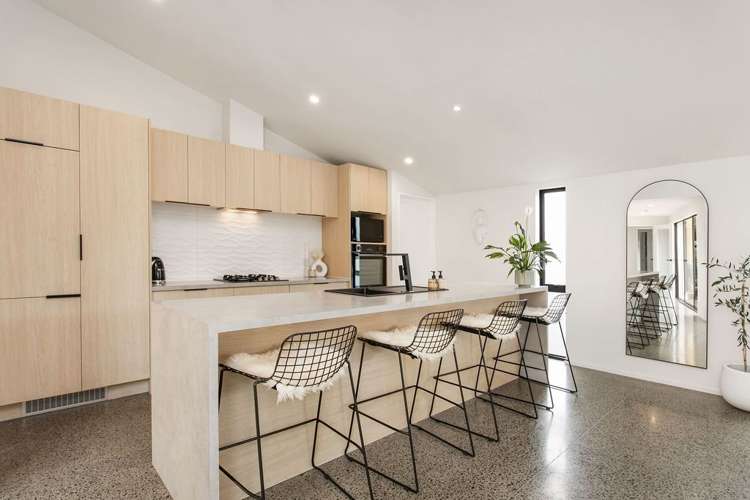 98 Osborne Street Waltham_5