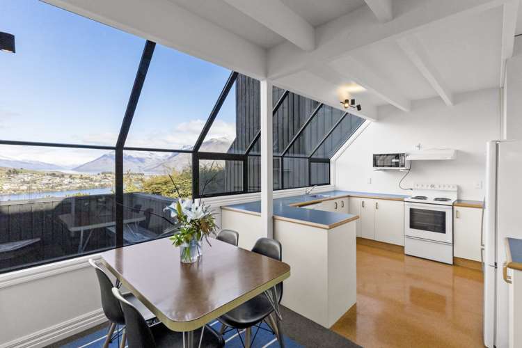 4 Goldleaf Hill Queenstown_10