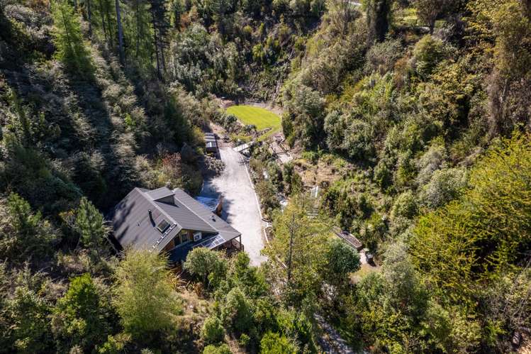 792D Glenorchy-Queenstown Road Closeburn_10