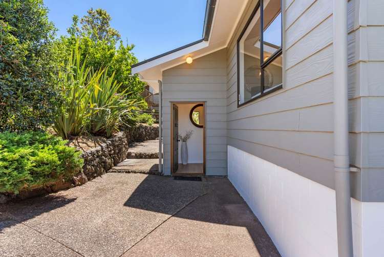 22 Reynolds Place Torbay_45