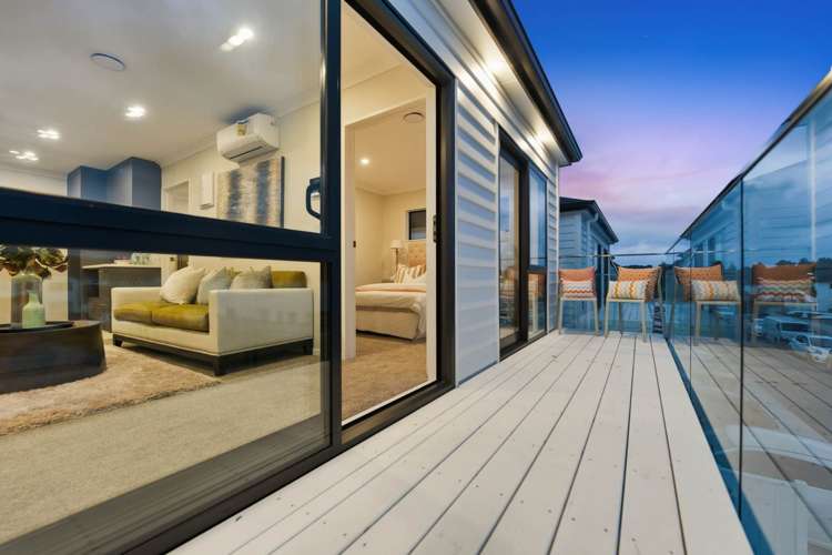 219B & 1/219B Murphys Road Flat Bush_15