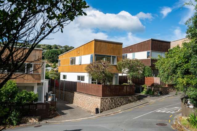 SUNNY, SPACIOUS, SECURE TOWNHOUSE