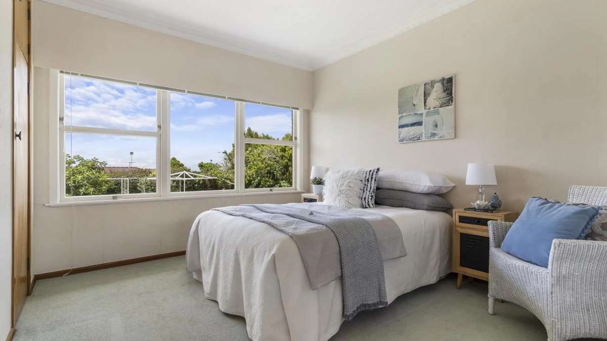 100 Palmers Road_1