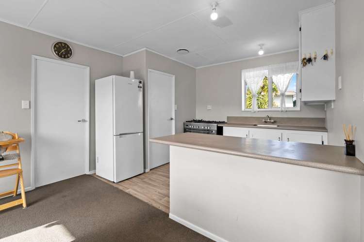 93 Dunbeath Crescent Kew_11